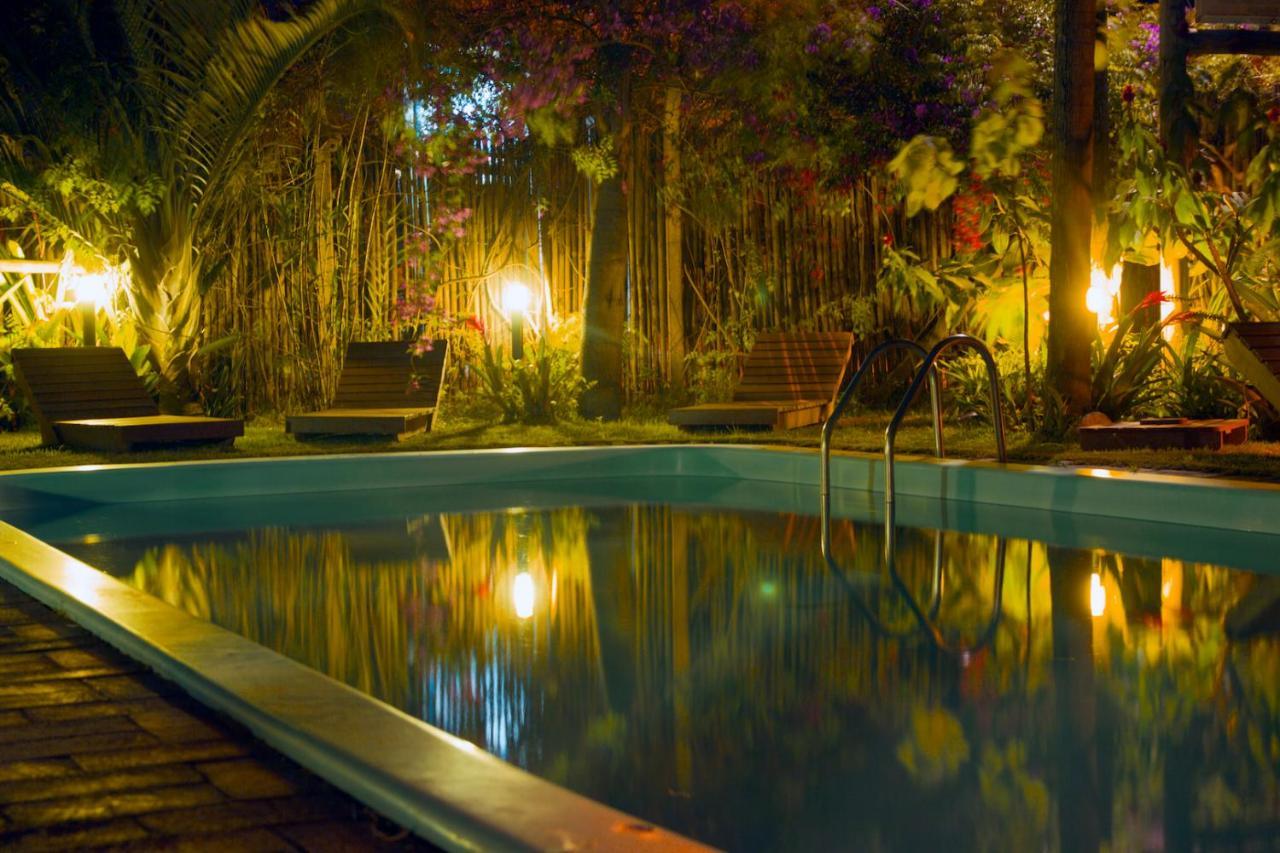 Pousada Alem Do Jardim Praia do Rosa Exterior foto